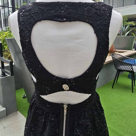 Honey + Rosie ✦ Sequin Cutout Mini ✦ Crystal Heart Back ✦ Size 5 ✦ EUC - Picture 7 of 16